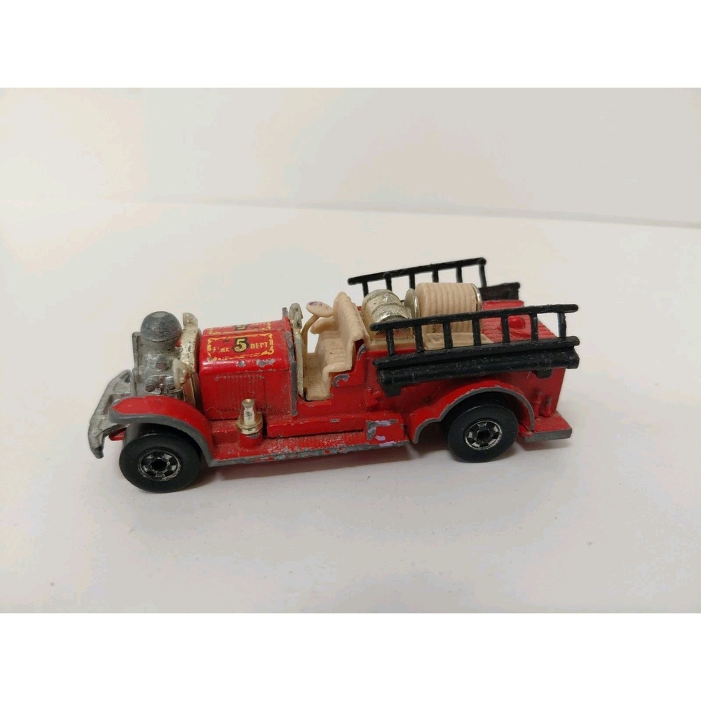 Vintage Hot Wheels 1980 Red Old‎ Number 5 Fire Truck